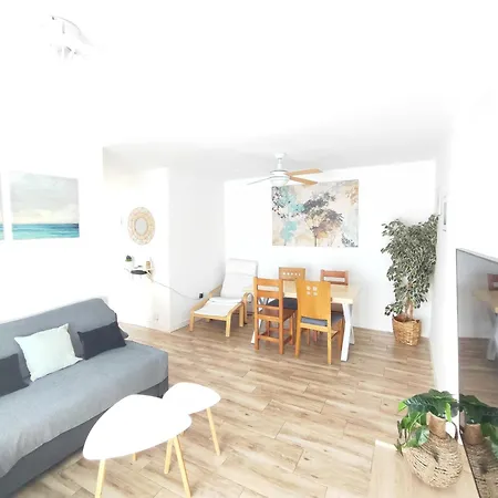 300 Metros De La Playa Apartment